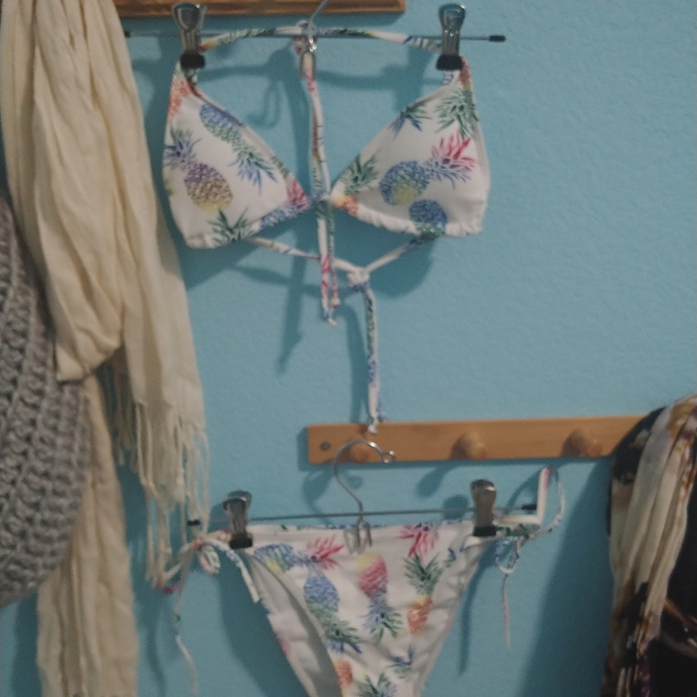 Pineapple bikini set